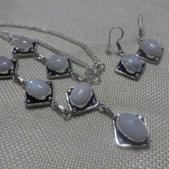Gorgeous "RAINBOW MOONSTONE" Handmade 20" Necklace & Dangle Earrings #132B - Picture 1 of 3